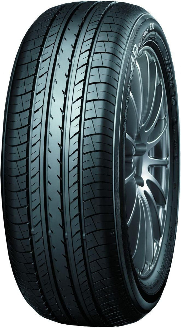 215/60R16 YOKOHAMA E70B 95V | TusLLantasMX
