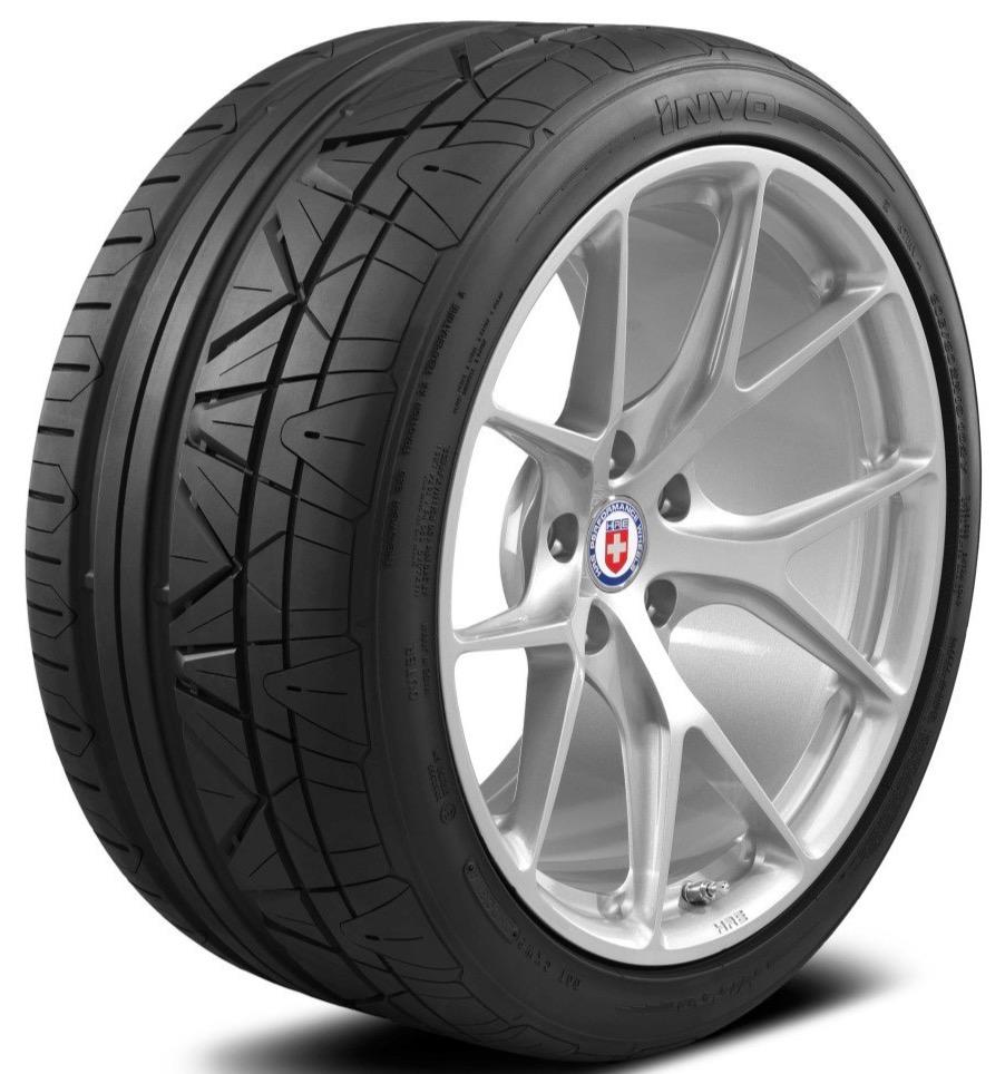 245/45R18 NITTO INVO 96W
